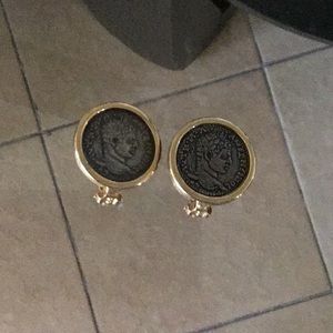 Beautiful earring from Neiman Marcus.